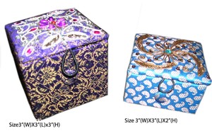 Handmade Rectangular Silk Embroidered Eco-friendly Purse Flower Pattern Purple Gold Textile Home Decoration Accessory GIFT - Product Image 2
