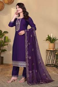 Conjunto de kurta de tela romana bordada para fiesta con dupatta a juego y pantalones de seda romana. Disponible en dos colores. - Product Image 1
