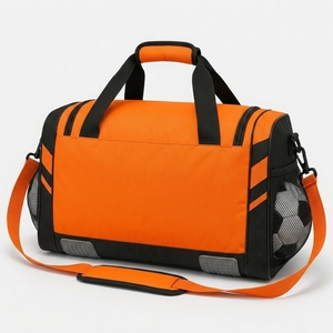 Bolsa de equipo de fútbol de alta calidad diseñada con material duradero, múltiples bolsillos, amplio espacio de almacenamiento y fácil transporte para atletas. - Product Image 4