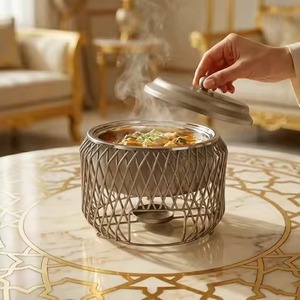 Casserole en acier inoxydable avec couvercle conique, design minimaliste, durable, lavage à la main uniquement, compatible gaz et induction, poignée en bois écologique - Product Image 5