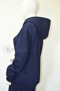 Sweat-shirt à capuche confortable pour femme en molleton bleu marine, 100% coton respirant, manches longues, décontracté, mode hiver, personnalisé - Product Image 3