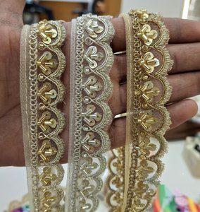 Dentelle en organza à paillettes fantaisie de qualité supérieure pour vêtements de fête et embellissements de vêtements de mariée, vente en gros - Product Image 4