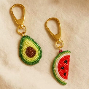 Llaveros bordados a mano con cuentas de semillas, elegantes adornos decorativos para bolsos - Product Image 1