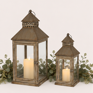 Juego de 2 Faroles Rústicos de Madera con Techo de Metal Antiguo, Farol Decorativo de Madera Envejecida para Decoración del Hogar Estilo Granja - Product Image 4
