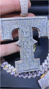 Colgante Unisex Personalizado con Letra Inicial 'T' de Moissanita D VVS de Corte Redondo, Estilo Hip Hop, Hecho a Mano, con Incrustaciones de Diamantes - Product Image 5