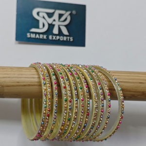 Elegante Juego de Brazaletes de Perlas Multicolores, Hechos a Mano, Chapados en Oro, 12 Piezas, Joyería Étnica Tradicional India para Mujer - Product Image 4