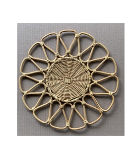 Fabrication artisanale, ensemble d'assiettes rondes en rotin naturel pour restaurant à domicile, accessoires de décoration de table pour fête de mariage - Product Image 1