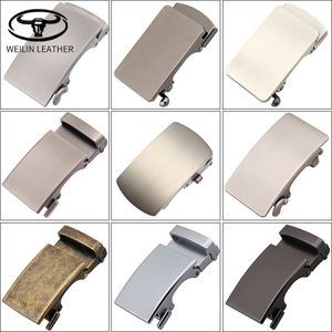 Nuevo Diseño, Cinturón de Aleación Marrón Personalizado para Hombre, Casual, Ajustable, con Hebilla de Cierre Automático - Product Image 4