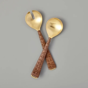 ชุดช้อนส้อมเสิร์ฟสลัดโลหะสีทองทำมือ ด้ามจับเคลือบทอง ผลิตจากสแตนเลสสตีล สำหรับใช้ในงานจัดเลี้ยง - Product Image 2