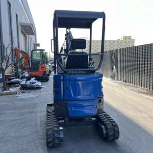 Excavadora Amarilla Usada Versátil de 3 Toneladas con Brazo Giratorio Lateral y Cabina de Vidrio de Alta Visibilidad para Reparaciones Urbanas - Product Image 2