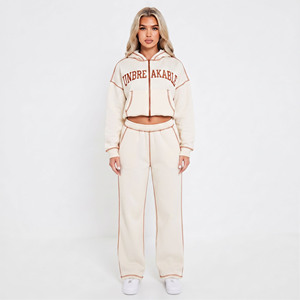 Ensemble de survêtement imprimé à capuche pour femme, coupe ample, décontracté, pour l'hiver, avec sweat à capuche et pantalon de survêtement à taille élastique, 2 pièces - Product Image 1