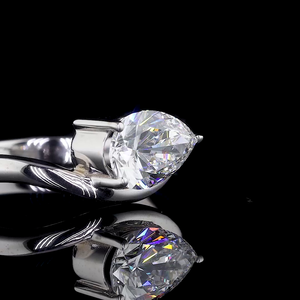 Anillo de Compromiso con Diamante Cultivado en Laboratorio con Corte Pera y Diseño de Ondas - Product Image 3