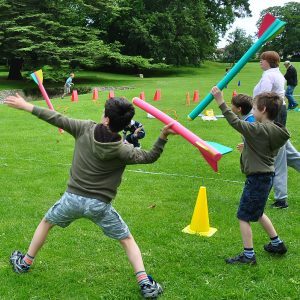 Juego de 8 Lanzas de Espuma con Punta de Toro para Entrenamiento, Resistentes, Ajustables, Ligeras y Flexibles, Juego Deportivo para Niños - Product Image 2
