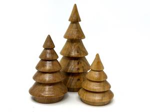 Juego de Decoración Navideña de Madera, 3 Piezas, Decoración Rústica Hecha a Mano para Mesa, Tema Forestal, Forma Triangular, Decoración Invernal para el Hogar - Product Image 1