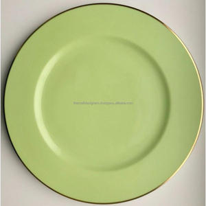 Assiettes rondes rouges personnalisées en métal pour anniversaires, la Saint-Valentin, fêtes et décoration de table - Product Image 3