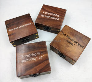 Caja de Almacenamiento de Madera Maciza con Tapa Magnética, Caja de Regalo de Madera de Nogal, Caja Decorativa de Madera de la India - Product Image 1