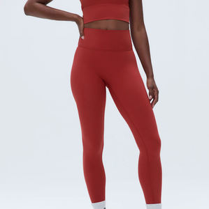 Ensemble de yoga personnalisé pour femmes, vêtements de sport légers, design durable avec taille plus, vente en gros des derniers ensembles de yoga - Product Image 5