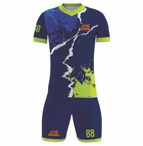 Uniformes de Fútbol Personalizados, Ropa Deportiva Ligera, Transpirable y que Absorbe la Humedad - Product Image 2