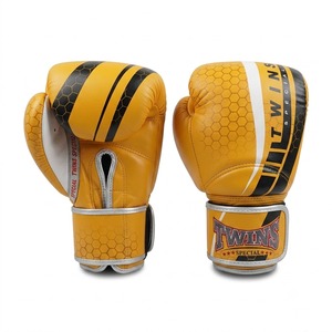 Guantes de Boxeo y Muay Thai Metálicos Plateados de Nuevo Diseño, Cuero Vacuno Auténtico, para Entrenamiento, Sparring y Combate, con Cierre de Correa - Product Image 6