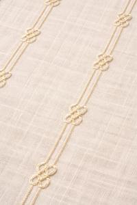 Nouveaux Chemins de Table en Lin Blanc et Vert Creux Personnalisés avec Pompons Tissés à la Main pour Dîners et Fêtes - Product Image 3