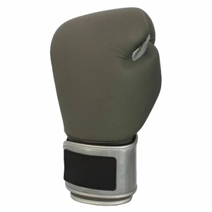 Gants de boxe personnalisés de qualité supérieure en cuir véritable, pour entraînement professionnel, sparring, kickboxing, Muay Thai, fabrication OEM ODM sur mesure - Product Image 4