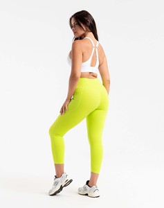 Conjuntos de Dos Piezas para Mujer en Verde Lima Personalizados de Última Moda, Leggings con Bolsillos Ascend, Suaves, Elásticos y de Cintura Alta - Product Image 3