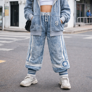 Survêtements uniques inspirés du football, personnalisés, unisexes, en polaire tissée respirante pour l'hiver, style streetwear (hoodies, sweat-shirts, t-shirts) - Product Image 3