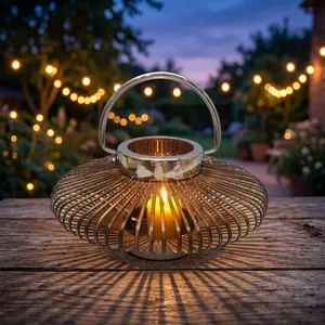 Lanterne décorative en métal avec poignée, finition antique, pour la décoration de la maison, du jardin, du patio, des mariages et des tables. - Product Image 4
