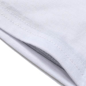 T-shirt de compression pour homme, coupe ajustée, haute élasticité, respirant, séchage rapide, doux, extensible, pour la course à pied - Product Image 3