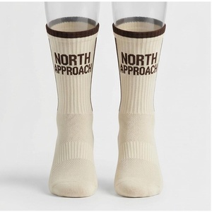 Chaussettes North Approach en coton beige respirant avec imprimé lettres pour adultes, idéales pour le printemps et les tenues décontractées - Product Image 1