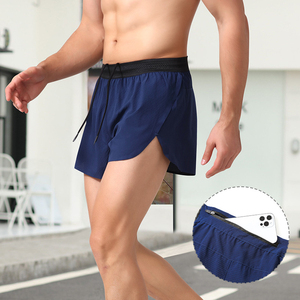 Shorts de sport pour hommes, noirs unis, respirants, à séchage rapide, avec cordon de serrage, logo imprimé sur le devant, taille mi-haute, en coton tricoté - Product Image 6