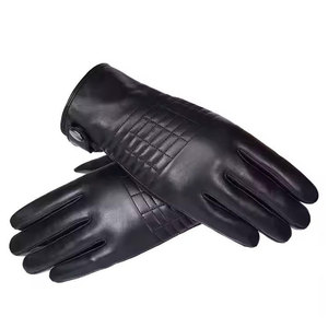 Nouveaux gants d'hiver en cuir souple pour femmes, gants chauds avec fourrure pour la conduite - Product Image 1