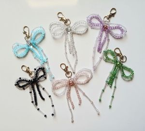 Hermoso Llavero Bordado a Mano con Flores y Cuentas para Accesorios de Moda, Tiendas de Regalos y Negocios de Artesanía - Product Image 6