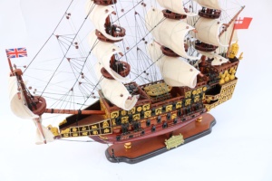 Maqueta de Barco de Madera Hecha a Mano, Sovereign of the Seas 1637 - Réplica Clásica del Buque de Guerra de la Marina Real Británica para Oficina en Casa de Lujo - Product Image 6