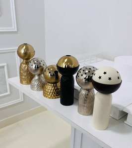 Brûleur d'encens moderne en métal noir avec dôme en laiton, porte-encens de luxe pour la maison, le bureau, la méditation et la décoration. - Product Image 2