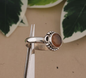 แหวนแต่งงานมูนสโตนสีพีชธรรมชาติ เงินแท้ 925 แหวนมูนสโตนสีแชมเปญ คลาสสิก โรแมนติก แหวนเงินสัญญา ขายส่ง - Product Image 4