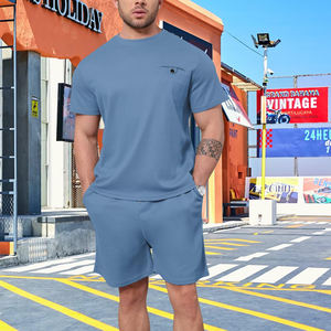 ชุดเซ็ตเสื้อยืดแขนสั้นและกางเกงขาสั้นลำลองสำหรับผู้ชาย ระบายอากาศได้ดี แห้งเร็ว เหมาะสำหรับฤดูร้อน ลายเรียบ 2 ชิ้น - Product Image 6