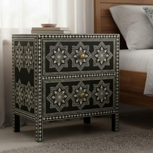 Table de chevet décorative en bois avec incrustations de os, meuble de chambre à coucher de luxe fait main avec un tiroir de rangement spacieux - Product Image 1