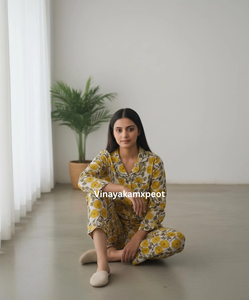 Ensemble de pyjama élégant en coton imprimé à la main pour femmes, motif floral jaune marguerite, vêtements de nuit botaniques, prix usine - Product Image 5