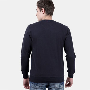 เสื้อสเวตเชิ้ตผู้ชายทรงปกติ ผ้าฝ้ายฟลีซ 100% ระบายอากาศได้ดี แห้งเร็ว เป็นมิตรกับสิ่งแวดล้อม สีพื้น ผลิตในปากีสถาน - Product Image 6