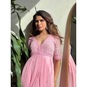 Vestido Anarkali de diseñador para fiesta Vestidos de noche elegantes bordados Chikankari Work - Product Image 1