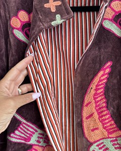 Vintage Boho Embroidered Velvet Suzani Jacket for Women <b>Bird</b> Floral Pattern <b>Stand</b> Collar Loose Fit Ethnic Style Winter Jacket - Product Image 3