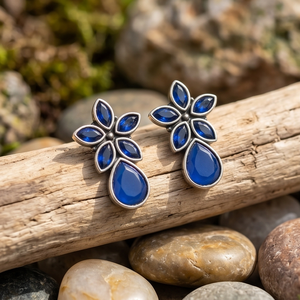DIVYORO <b>BLUE</b> FLORAL <b>STUDS</b> - Product Image 4