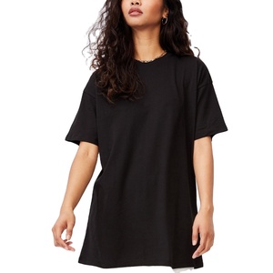 Nouvelle collection d'été, t-shirt oversize en denim écologique, design graphique, couleurs vives, 100% coton, avec détail troué pour femmes - Product Image 1