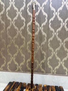 Canne de marche multifonctionnelle antique en bois de rose avec poignée en laiton poli – Décoration pour Halloween, Pâques et Thanksgiving - Product Image 4