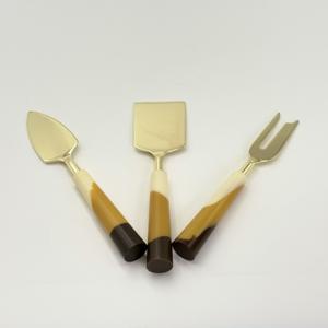 Juego de Herramientas para Queso de Lujo, Hecho a Mano, de Acero Inoxidable con Mango de Resina, Utensilios de Mesa Elegantes para Bodas y Ocasiones Especiales - Product Image 5