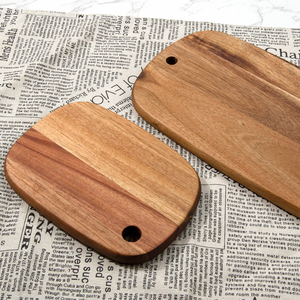 Planche à découper en bois de noyer rustique, forme rectangulaire avec poignée, bloc de découpe de qualité pour la cuisine, planche à découper pour légumes - Product Image 4