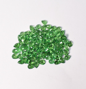 Tsavorite naturelle vert vif taille poire, pierres précieuses de 5x3 mm, 5x4 mm, 7x5 mm, qualité Eye Clean, pierres en vrac pour la joaillerie - Product Image 4