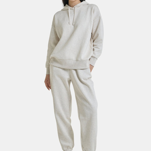 Sweats à capuche pour femmes adultes, personnalisez vos propres sweats à capuche pour femmes, coupe ajustée, coton et polyester respirant, sweats à capuche pour femmes personnalisés - Product Image 1