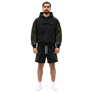 Conjunto de Sudadera con Capucha y Pantalones Cortos Negros con Lavado Ácido para Hombre, con Estampado de Llamas Verde Neón, Logotipo Personalizado, Ropa Deportiva Urbana, Corte Holgado, para Verano - Product Image 1